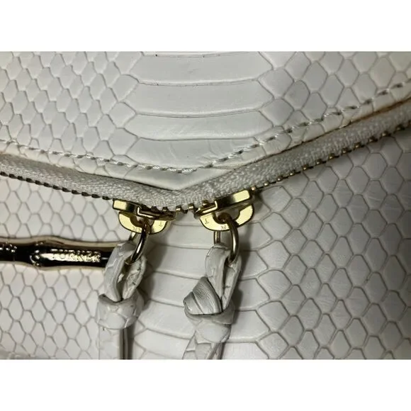 Elaine Turner White Snake-Embossed Clutch Wristlet | Like a New - Picture 16 of 16